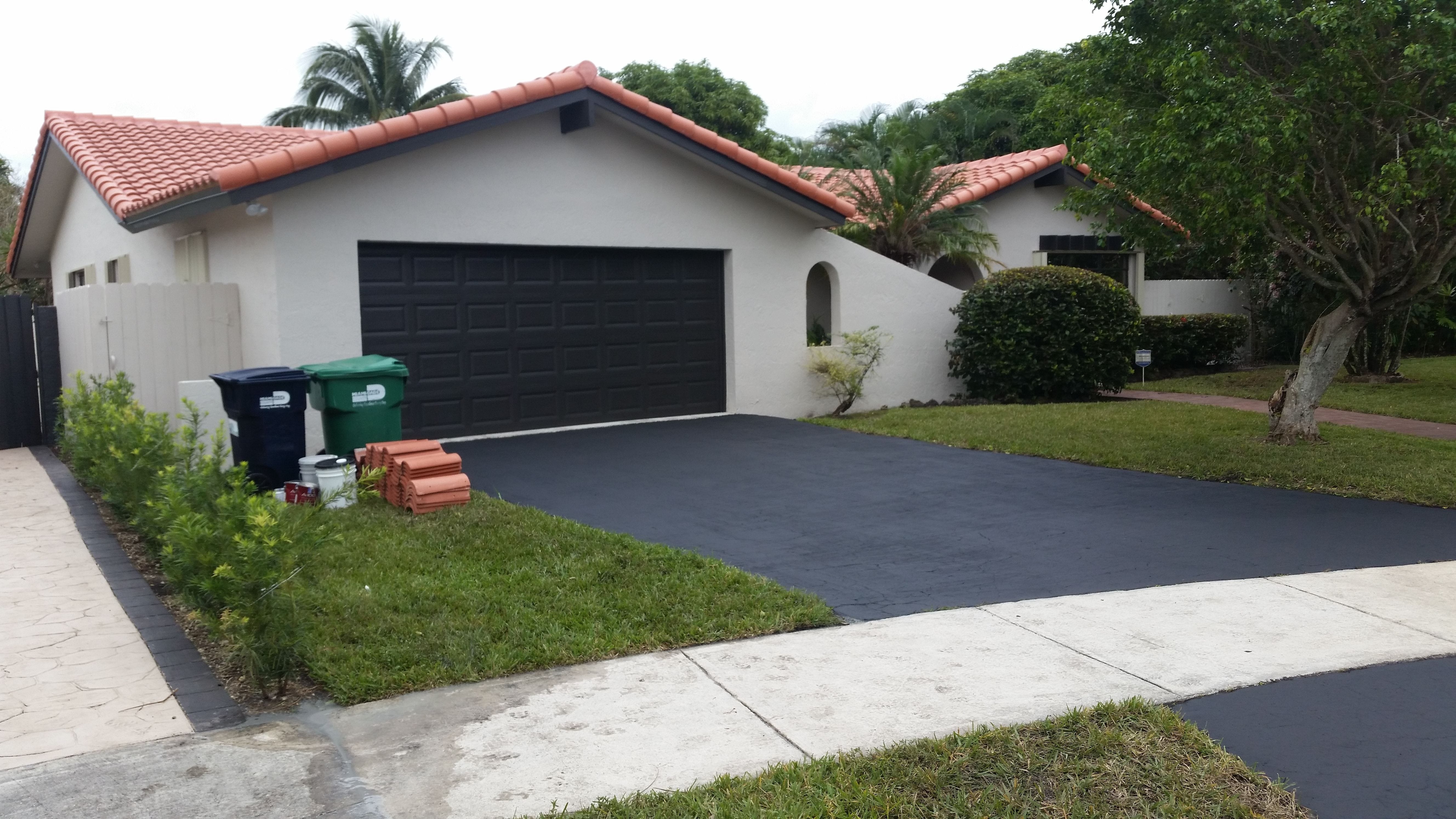 Transform any driveway into a durable and aesthetically pleasing feature that stands the test of time. Our expertise lies in enhancing the appearance.